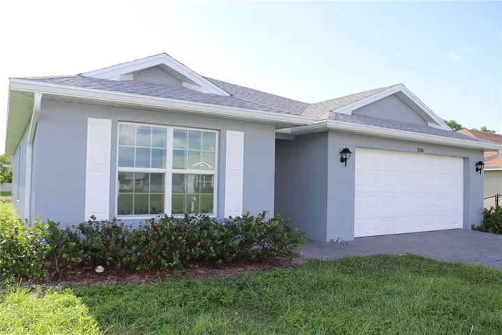 2924 NE 4th  PL, Cape Coral, FL 33909