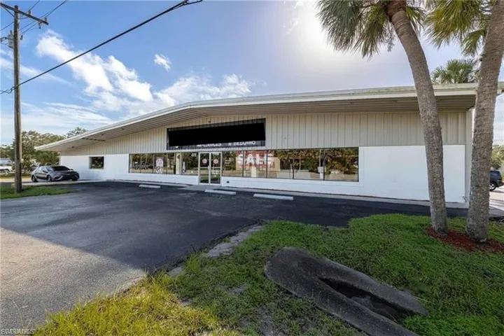575 S Main St, Labelle, Florida 33935