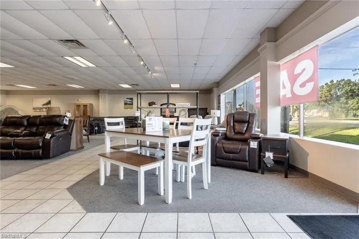 575 S Main St, Labelle, Florida 33935