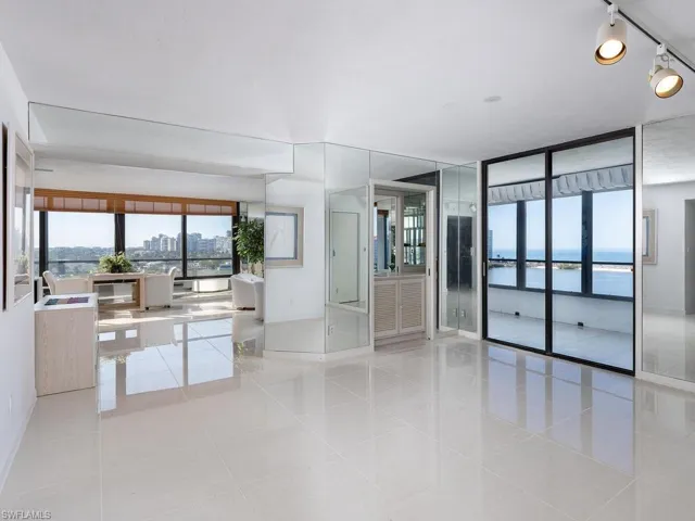5555 Heron Point Dr 902, Naples, Florida 34108
