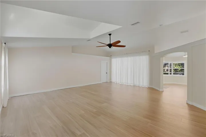 1011 Sw 52nd St, Cape Coral, Florida 33914