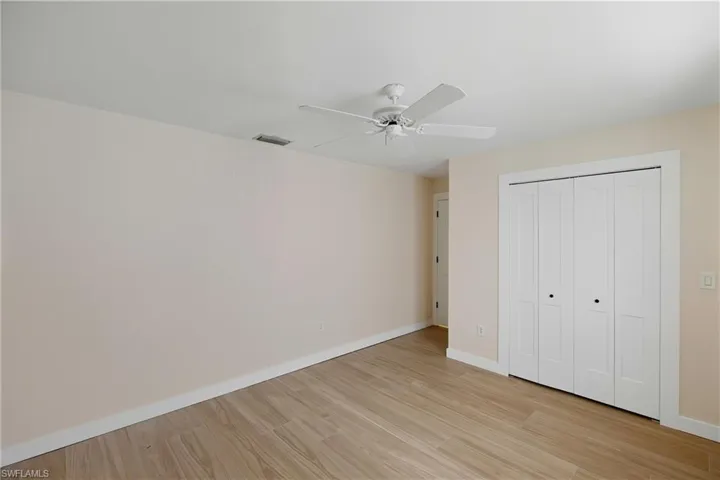 1011 Sw 52nd St, Cape Coral, Florida 33914