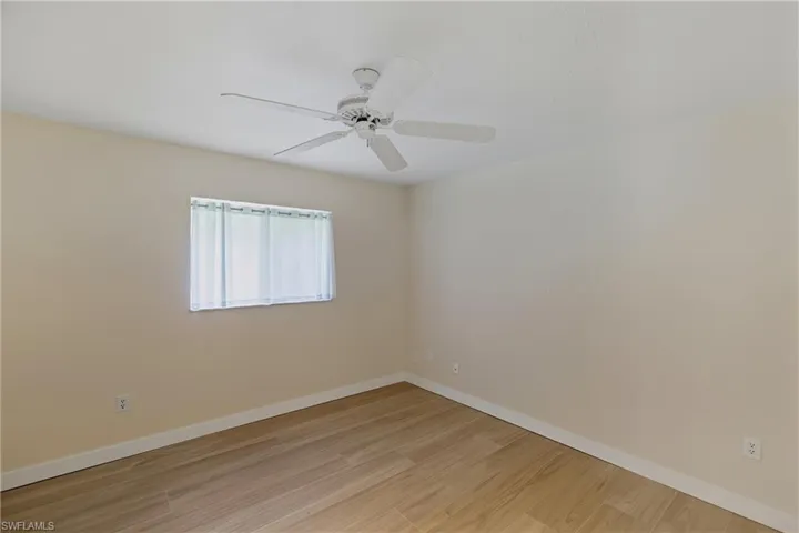 1011 Sw 52nd St, Cape Coral, Florida 33914