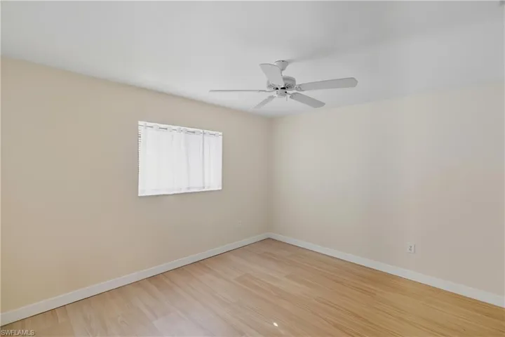 1011 Sw 52nd St, Cape Coral, Florida 33914