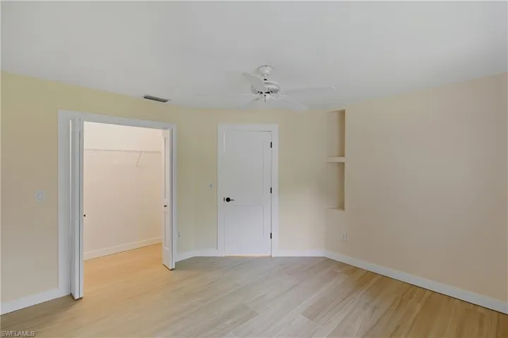 1011 Sw 52nd St, Cape Coral, Florida 33914