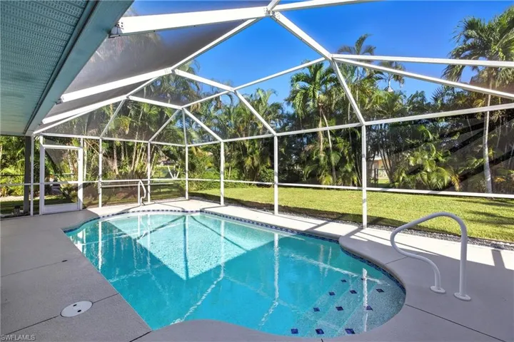1011 Sw 52nd St, Cape Coral, Florida 33914