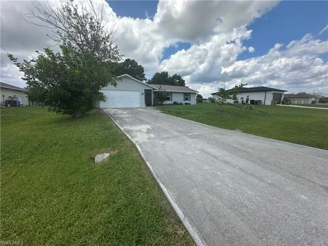 2124 Ne 7th Pl, Cape Coral, Florida 33909