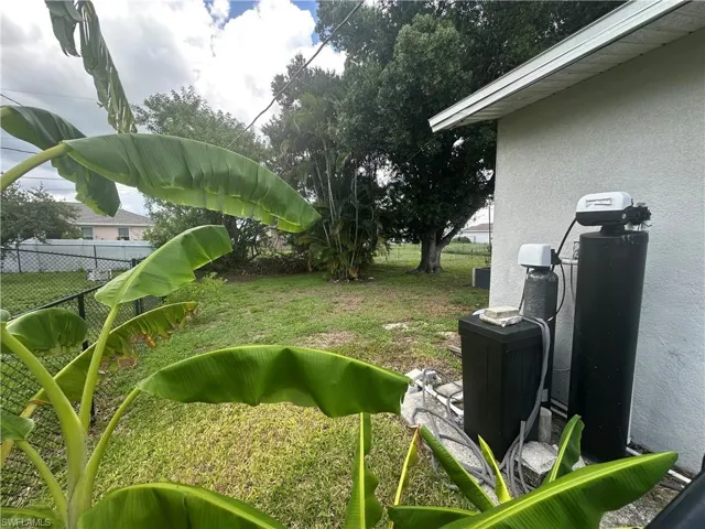 2124 Ne 7th Pl, Cape Coral, Florida 33909