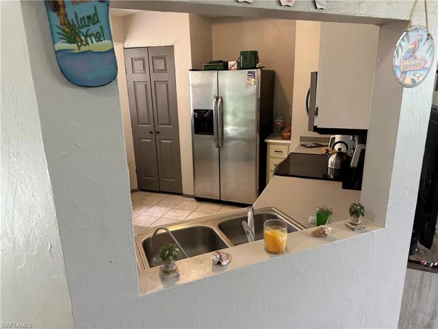 2124 Ne 7th Pl, Cape Coral, Florida 33909