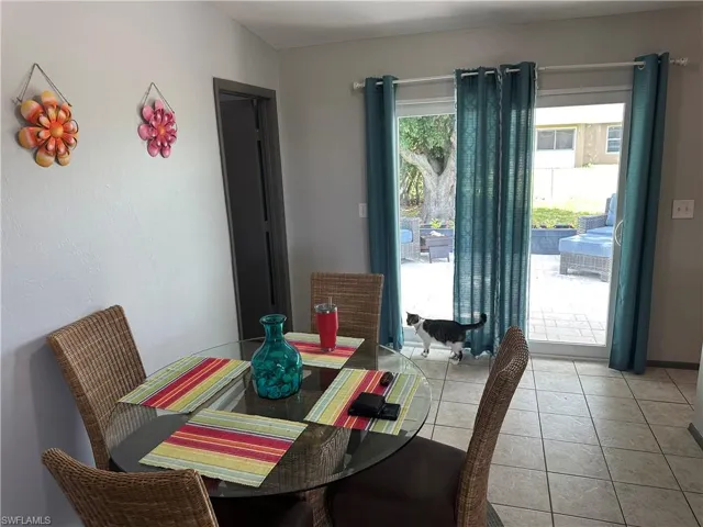 2124 Ne 7th Pl, Cape Coral, Florida 33909