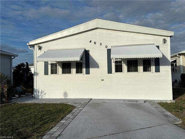 4690  Lafayette W LN, Estero, FL 33928