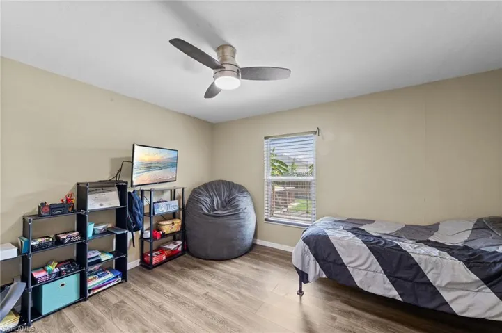 23 NW 29th  AVE, Cape Coral, FL 33993