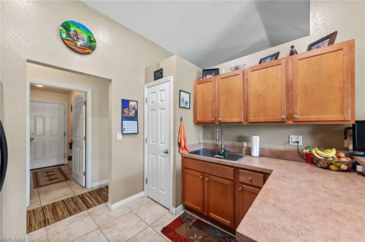23 NW 29th  AVE, Cape Coral, FL 33993