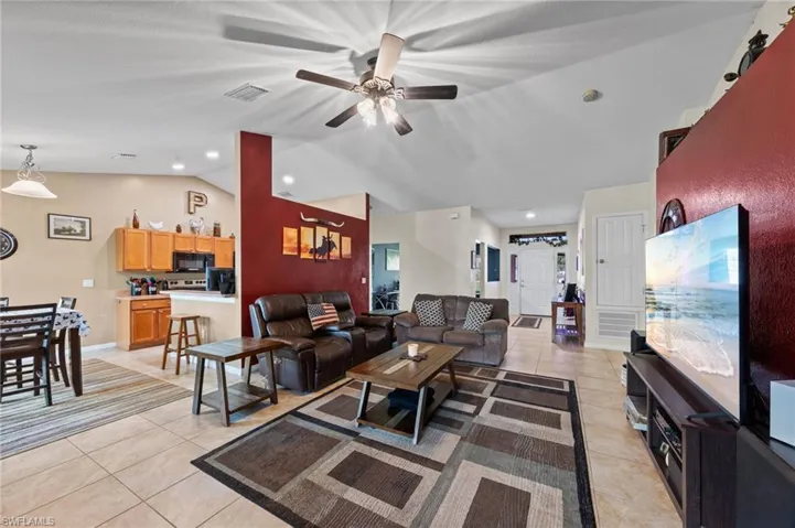 23 NW 29th  AVE, Cape Coral, FL 33993