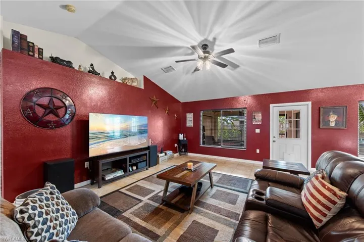 23 NW 29th  AVE, Cape Coral, FL 33993
