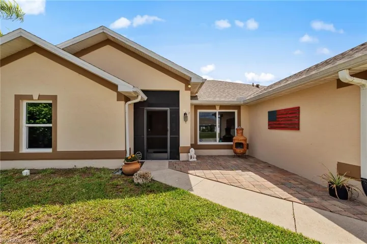 23 NW 29th  AVE, Cape Coral, FL 33993