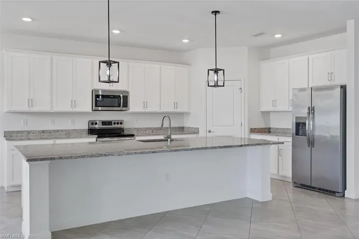 11368 Canopy Loop, Fort Myers, Florida 33913