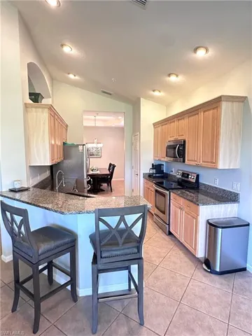 Island Bar in kitchen