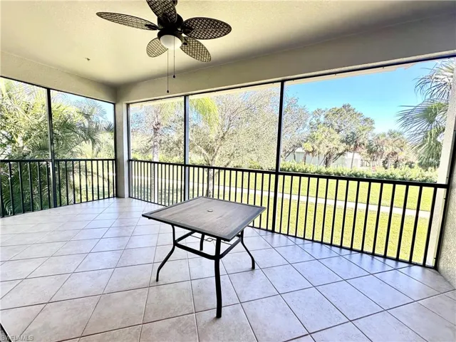 Large Screened in patio