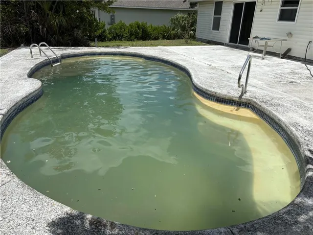 306 Sw 29th St, Cape Coral, Florida 33914