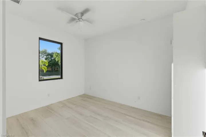 3631 Sw Santa Barbara Pl, Cape Coral, Florida 33914