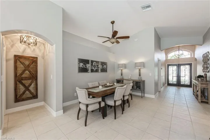 2438 Butterfly Palm Dr, Naples, Florida 34119