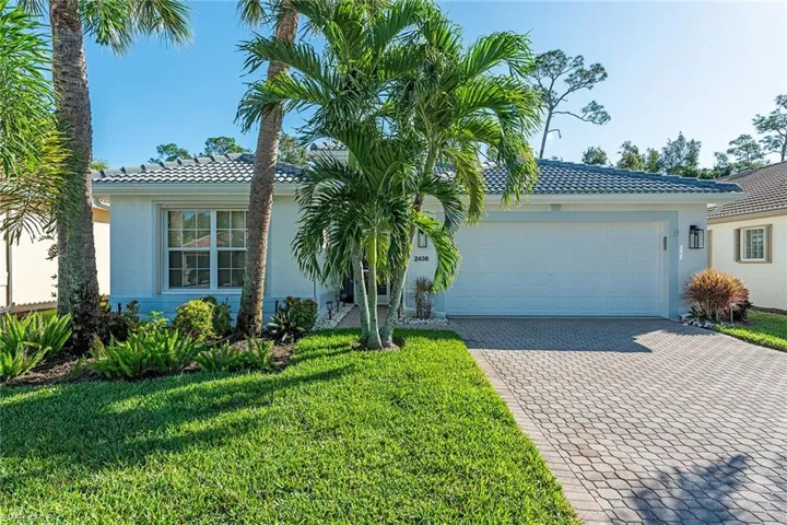 2438 Butterfly Palm Dr, Naples, Florida 34119