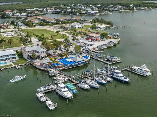 Quick boat or jet ski ride for lunch or dinner at Island Gypsy!