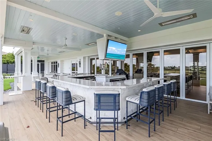 Country Club Outdoor Bar Seating