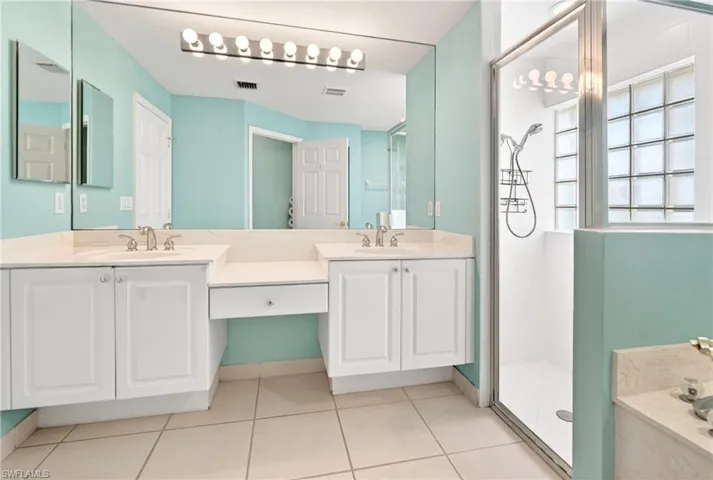 8816 Cascades Isle Blvd, Estero, Florida 33928