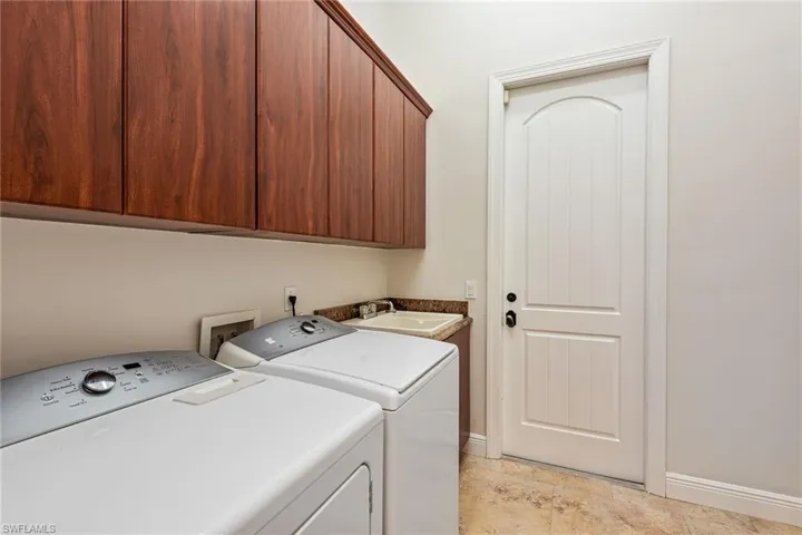 4515  15th SW AVE, Naples, FL 34116