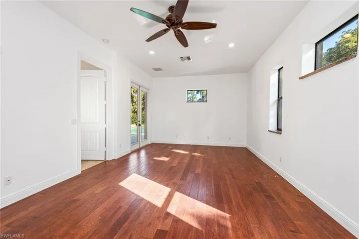 4515  15th SW AVE, Naples, FL 34116