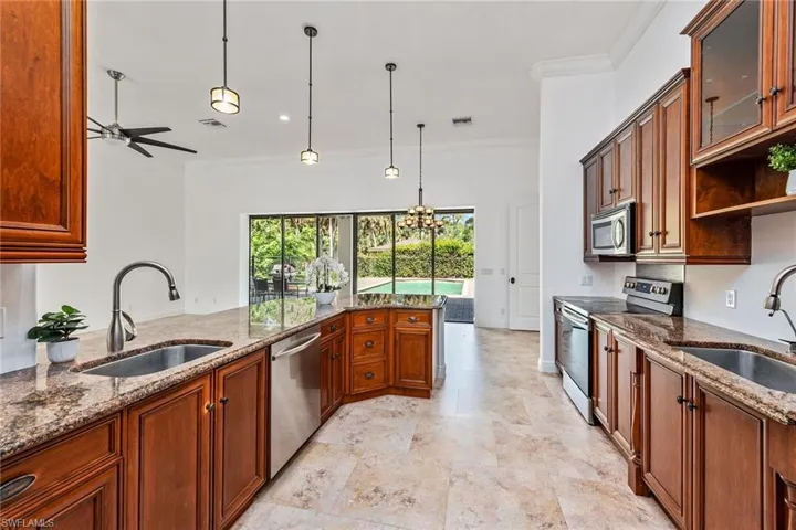 4515  15th SW AVE, Naples, FL 34116