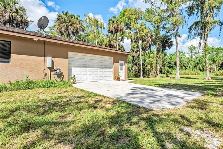 4515  15th SW AVE, Naples, FL 34116