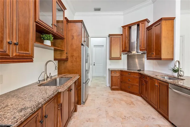 4515  15th SW AVE, Naples, FL 34116