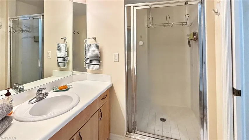 1133 Van Loon Commons Cir # 205, Cape Coral Fl 33909