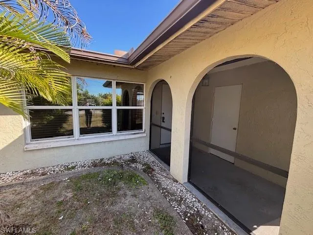 Screened Entry