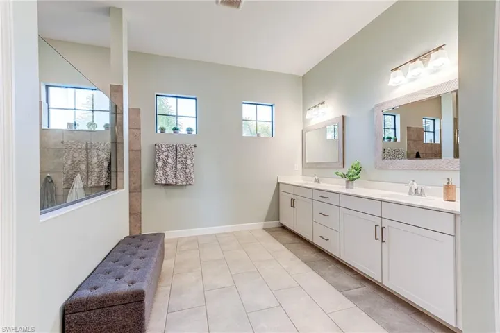 Primary Bathroom, Quartz Countertops, Dual Sinks, Walk in Shower