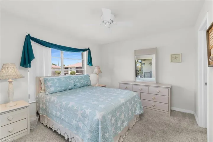 16007  Davis  RD, Fort Myers, FL 33908
