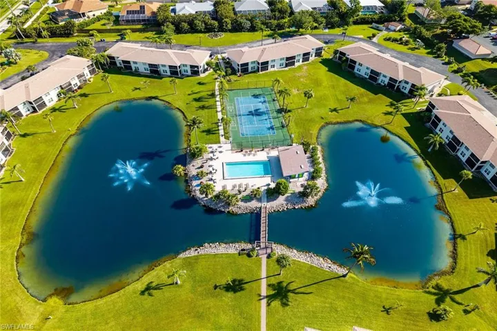 16007  Davis  RD, Fort Myers, FL 33908