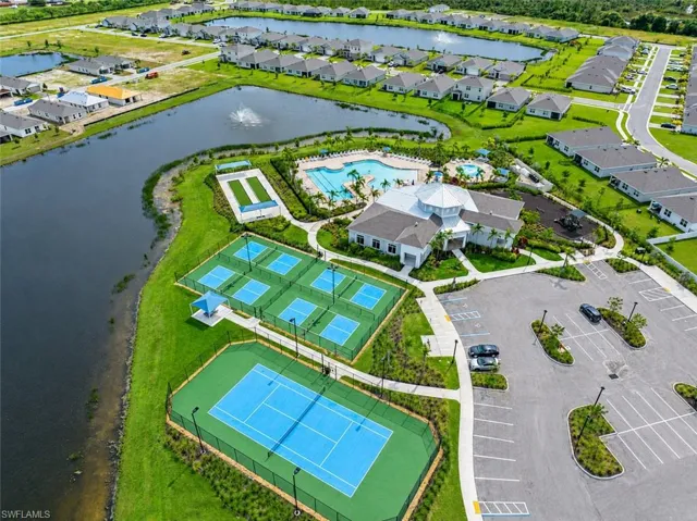 2872 Star Coral Dr, North Fort Myers, Florida 33903