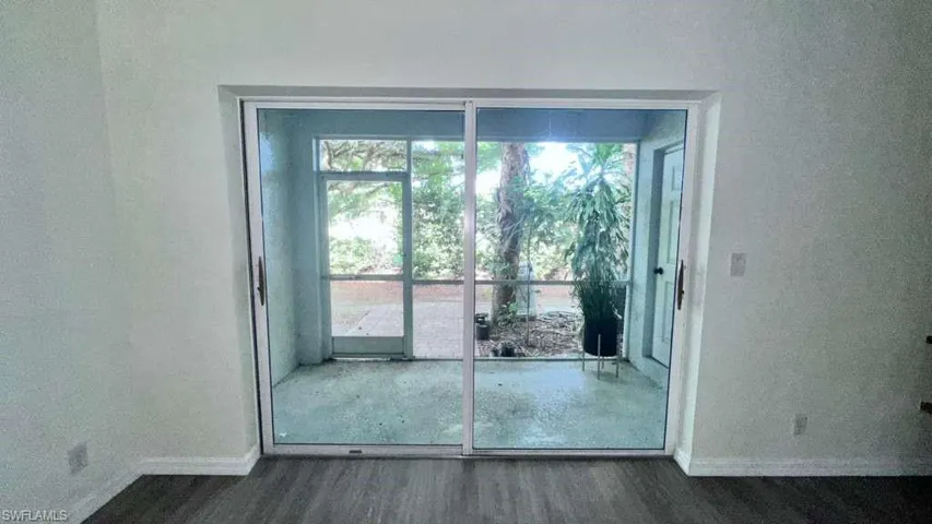 8239 Pacific Beach Dr, Fort Myers, Florida 33966