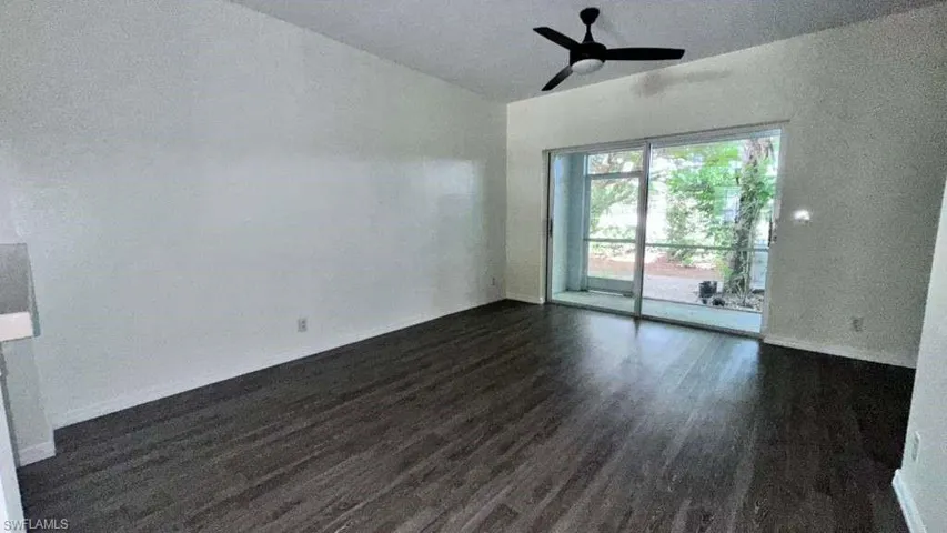 8239 Pacific Beach Dr, Fort Myers, Florida 33966