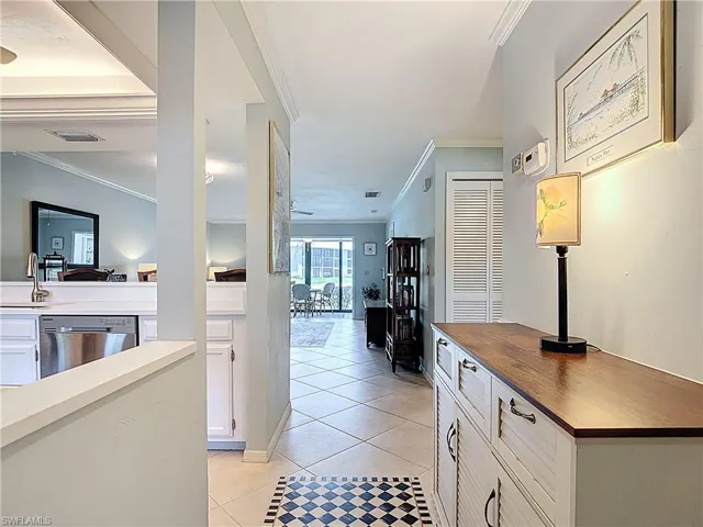 177  Fox Glen  DR, Naples, FL 34104