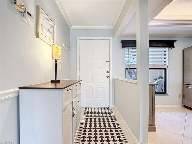177  Fox Glen  DR, Naples, FL 34104