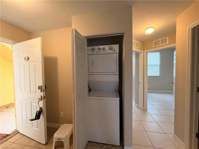 4299  Bellasol  CIR, Fort Myers, FL 33916