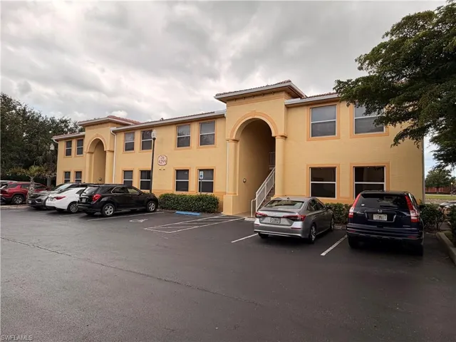 4299  Bellasol  CIR, Fort Myers, FL 33916