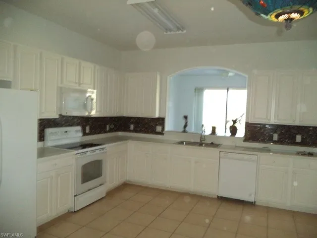 9058  Water Tupelo  RD, Fort Myers, FL 33912
