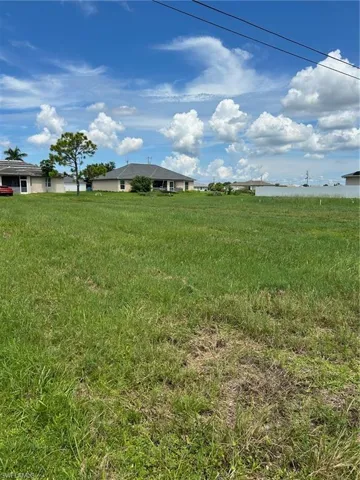 928 Ne 4th Pl, Cape Coral Fl 33909