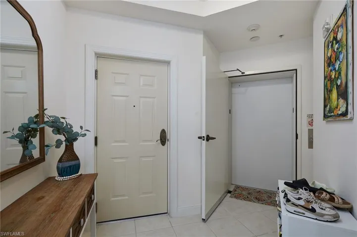 Entryway with access to hall or private elevator